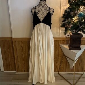 Elegant Black and White Evening Dress nwot Plus Sz XXL (16) nwot